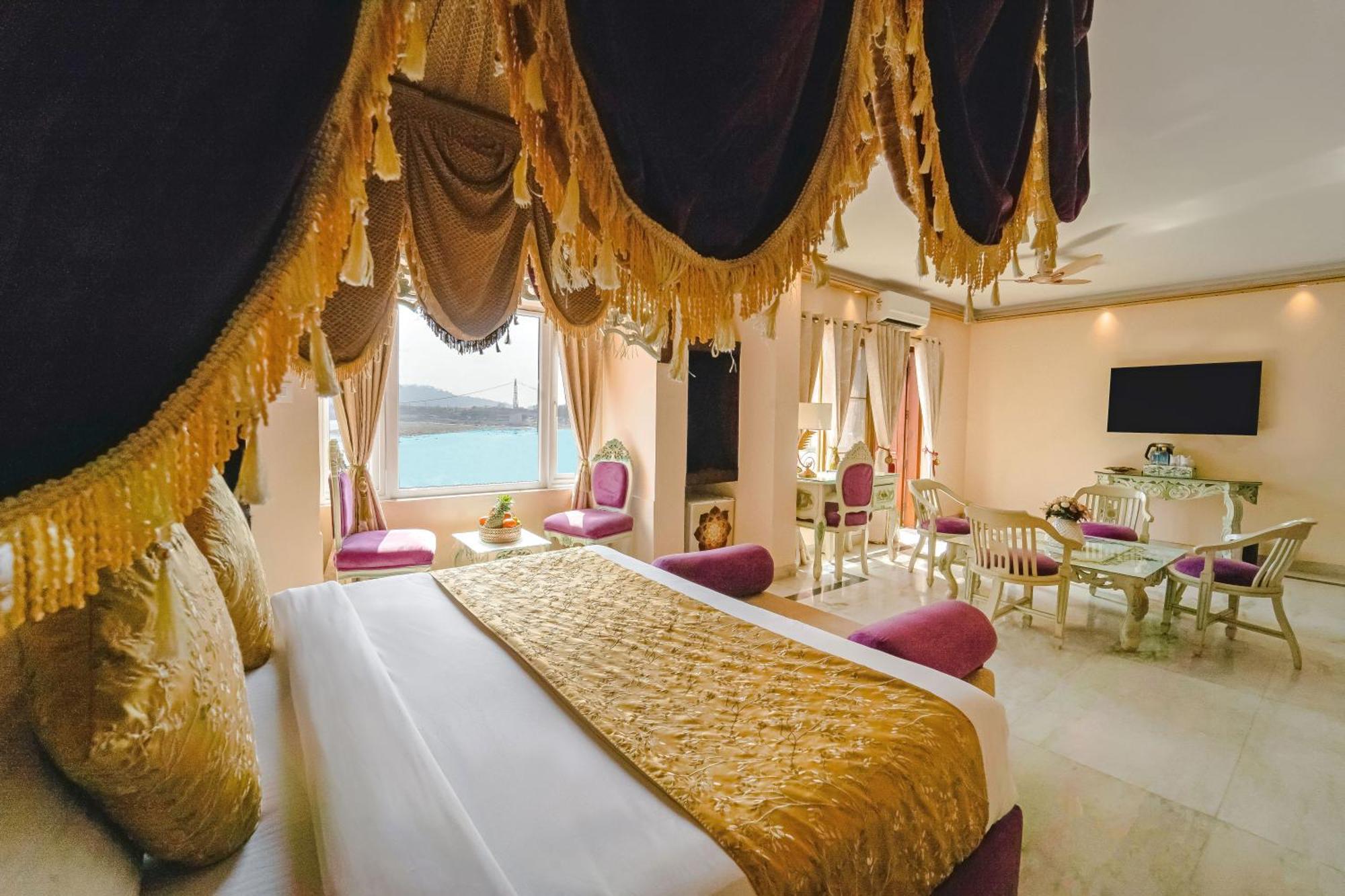 The Neeraj Ganga Heritage Palace Rishīkesh 외부 사진