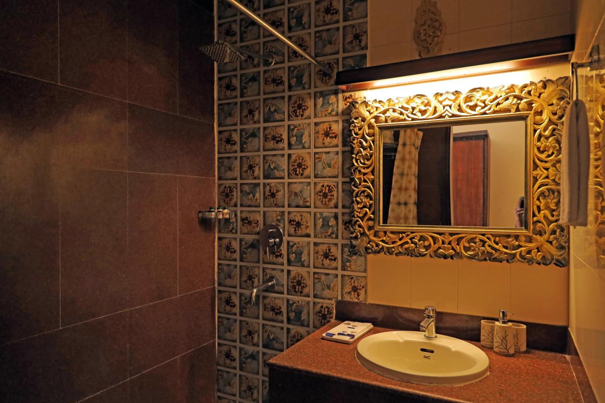 The Neeraj Ganga Heritage Palace Rishīkesh 외부 사진